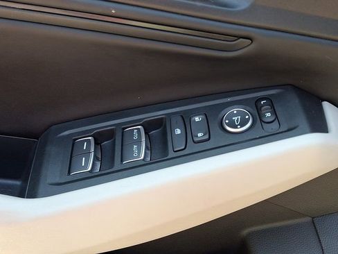 Used 2025 Honda Accord SE image 23