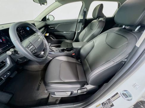 New 2026 Kia K4 EX FWD image 18
