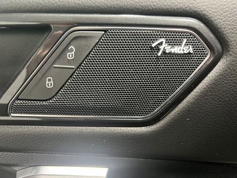 Used 2022 Volkswagen Tiguan SEL R-Line image 17