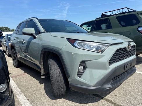Used 2020 Toyota RAV4 XLE w/ All Weather Liner Package AWD/4WD image 3