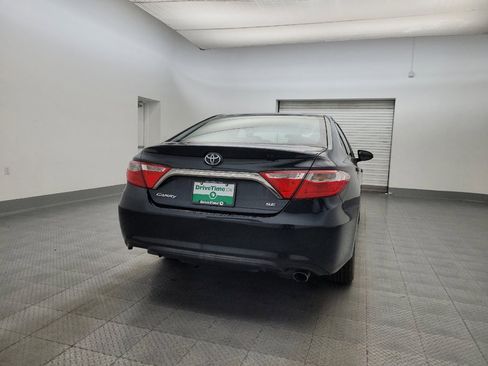 Used 2017 Toyota Camry SE image 7