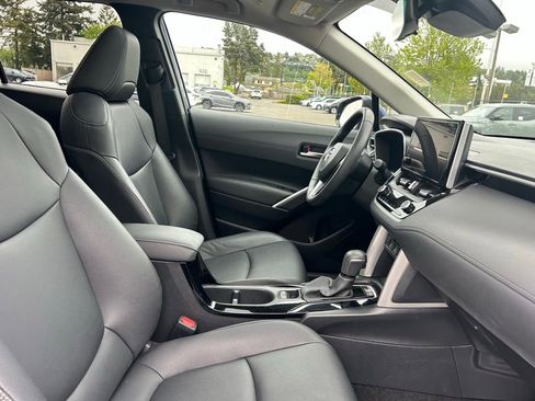 Certified 2024 Toyota Corolla Cross XLE w/ Convenience Package AWD/4WD image 16