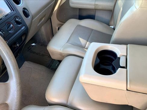 Used 2006 Ford F150 XLT image 16
