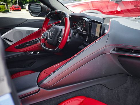 Used 2020 Chevrolet Corvette Stingray Preferred Cpe w/ 2LT Preferred Equipment Group RWD image 35