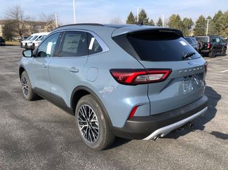 New 2025 Ford Escape SE w/ Class II Trailer Tow Package video 2