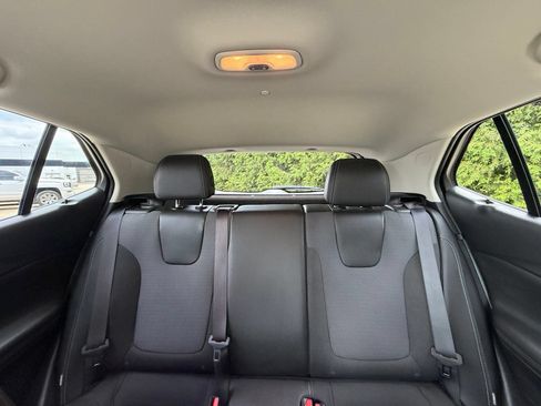 Used 2023 Buick Encore GX Preferred w/ Cold Weather Comfort Package AWD/4WD image 3