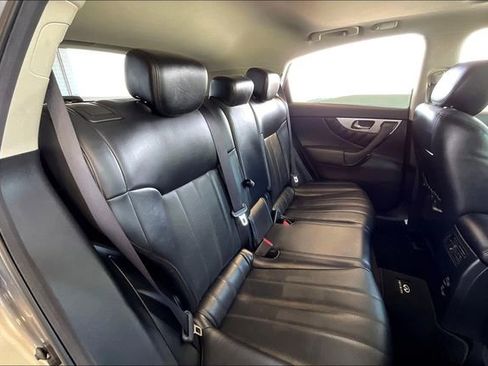 Used 2014 INFINITI QX70 2WD image 32
