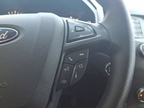 Used 2019 Ford Edge SE AWD/4WD image 16