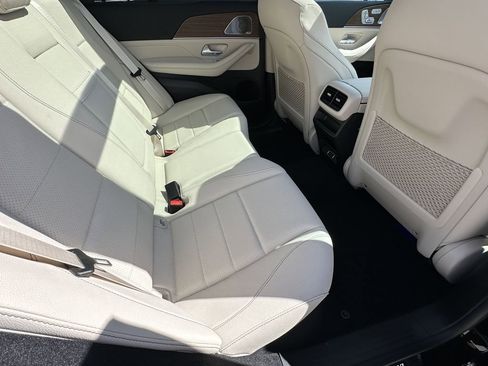New 2026 Mercedes-Benz GLE 450 4MATIC image 18