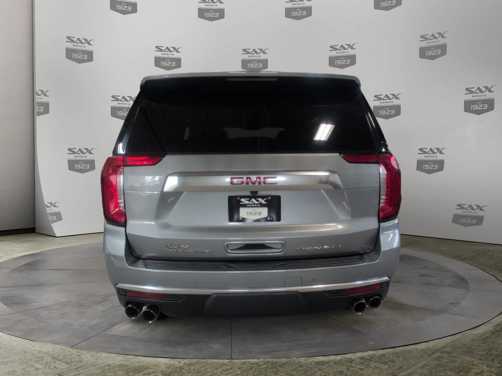 Used 2023 GMC Yukon XL Denali w/ Max Trailering Package AWD/4WD image 4