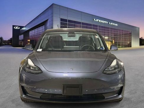 Used 2022 Tesla Model 3 Long Range AWD/4WD image 8