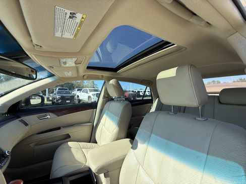 Used 2011 Toyota Avalon Limited image 27