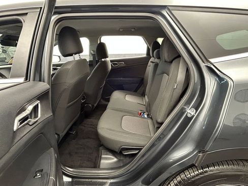 Used 2024 Kia Sportage LX image 25