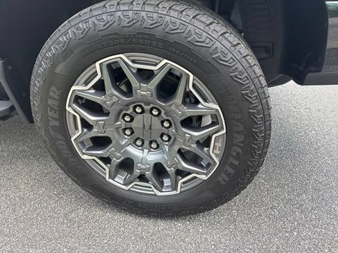 Used 2025 GMC Hummer EV 3X AWD/4WD image 7