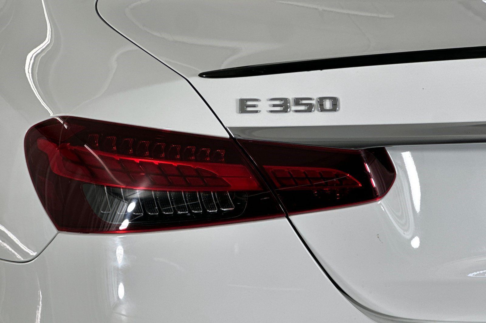 Used 2022 Mercedes-Benz E 350 Sedan image 28
