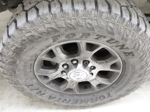 Used 2021 RAM 2500 Laramie w/ Body Color Bumper Group AWD/4WD image 10
