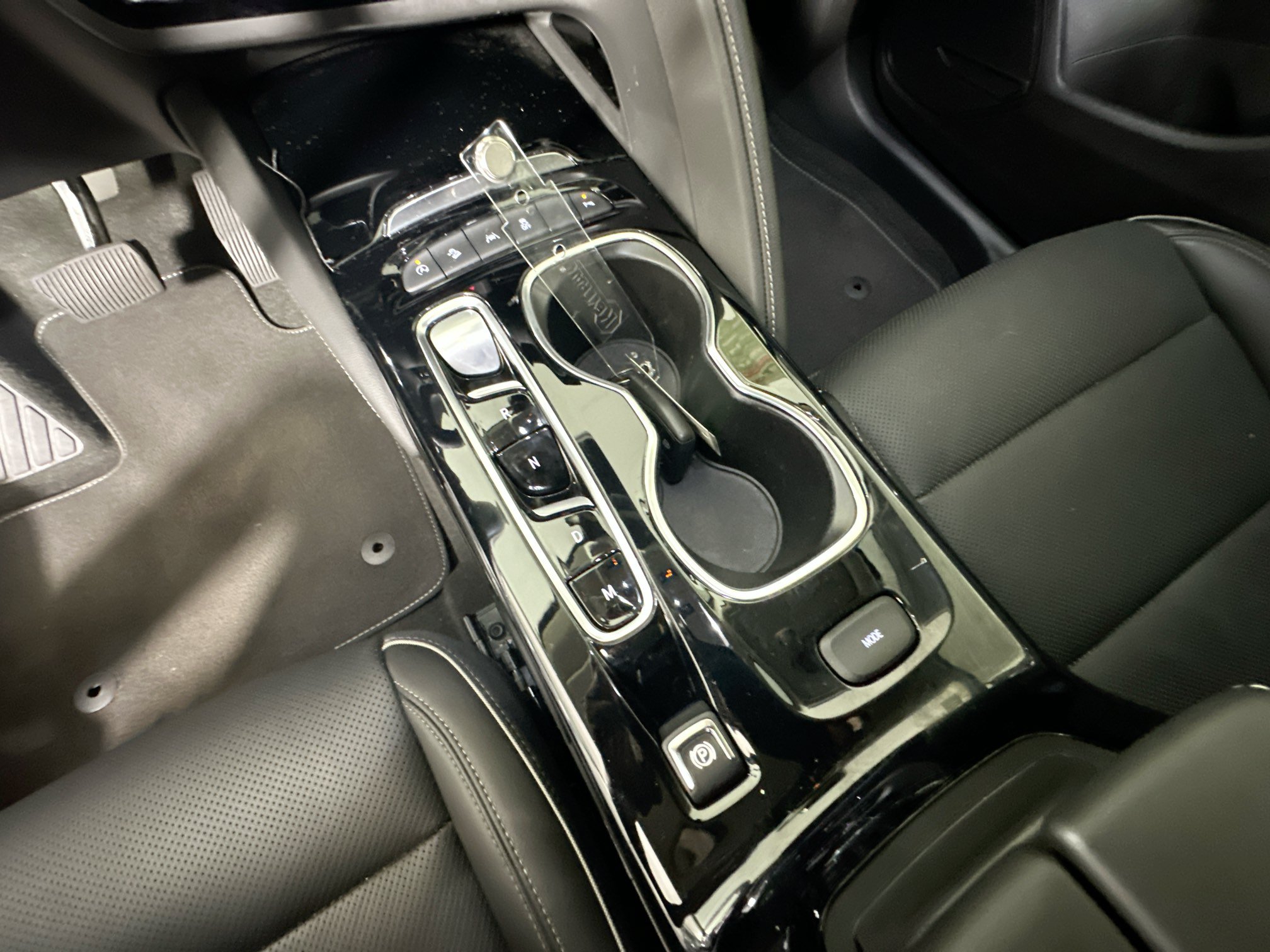 Used 2023 Buick Envision Essence AWD/4WD image 22