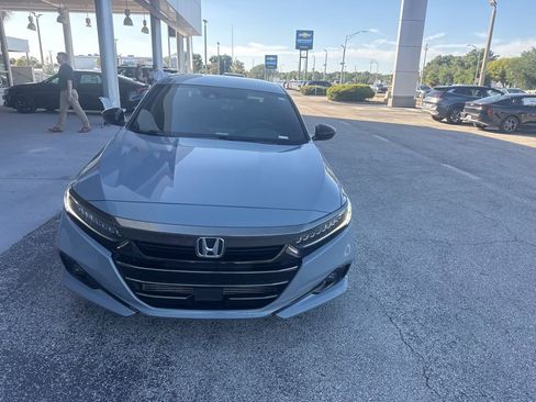 Used 2022 Honda Accord Sport image 3
