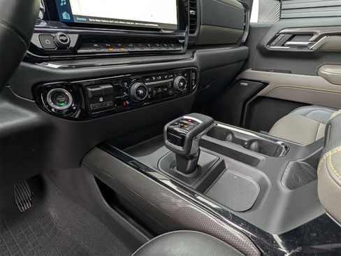 Used 2023 Chevrolet Silverado 1500 ZR2 w/ Technology Package image 16