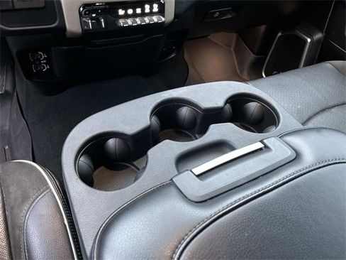 Used 2019 RAM 2500 Laramie image 31
