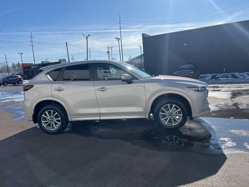 New 2025 MAZDA CX-5 AWD 2.5 S w/ Select Package image 3
