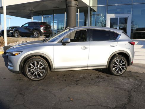 Used 2018 MAZDA CX-5 Grand Touring image 2