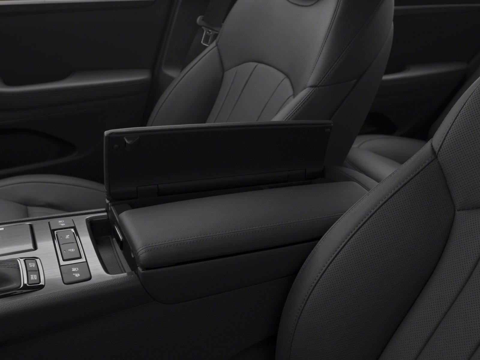 Used 2018 Genesis G80 3.8 w/ Option Group 03 RWD image 9