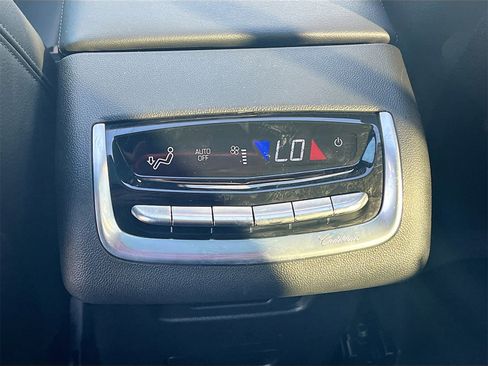 Used 2025 Cadillac XT6 Luxury w/ LPO, Floor Liner Package image 26