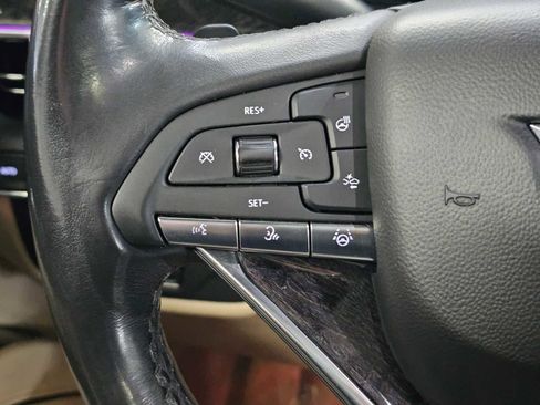 Used 2023 Cadillac Escalade Premium Luxury w/ Performance Package AWD/4WD image 29