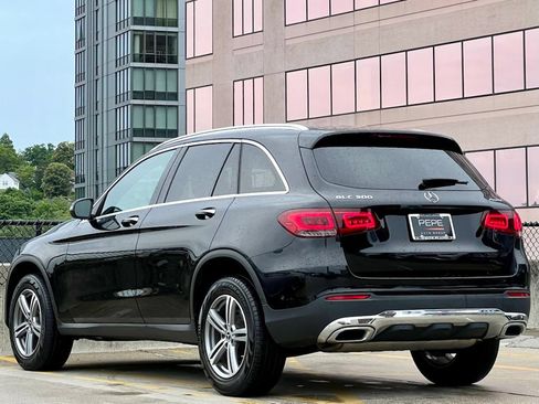 Used 2022 Mercedes-Benz GLC 300 4MATIC image 5