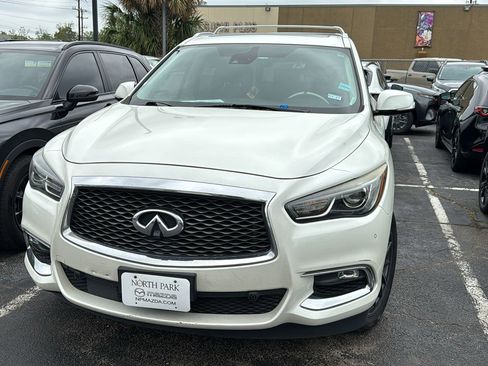 Used 2017 INFINITI QX60 FWD w/ Deluxe Technology Package image 4