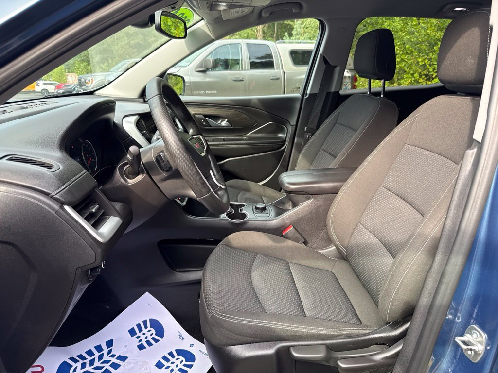 Used 2024 GMC Terrain SLE AWD/4WD image 14