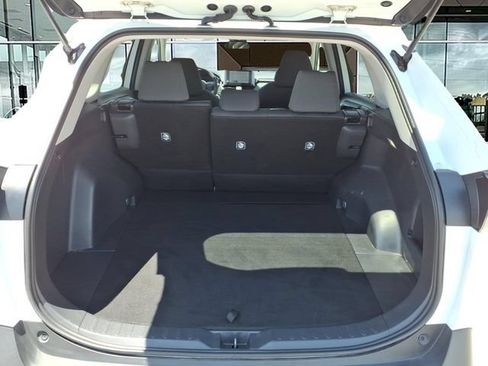Used 2024 Toyota RAV4 XLE AWD/4WD image 15