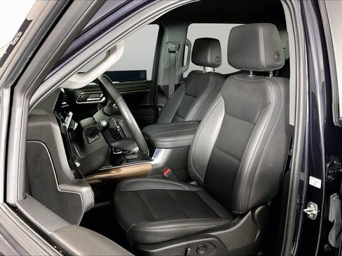 Used 2024 Chevrolet Silverado 1500 RST w/ Convenience Package II AWD/4WD image 8
