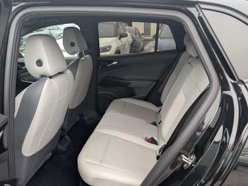 Used 2021 Volkswagen ID.4 Pro S w/ ID.4 Protection Package RWD image 15