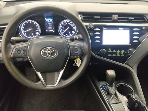 Used 2018 Toyota Camry LE FWD image 22