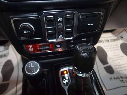Used 2020 Jeep Wrangler Unlimited Rubicon AWD/4WD image 33