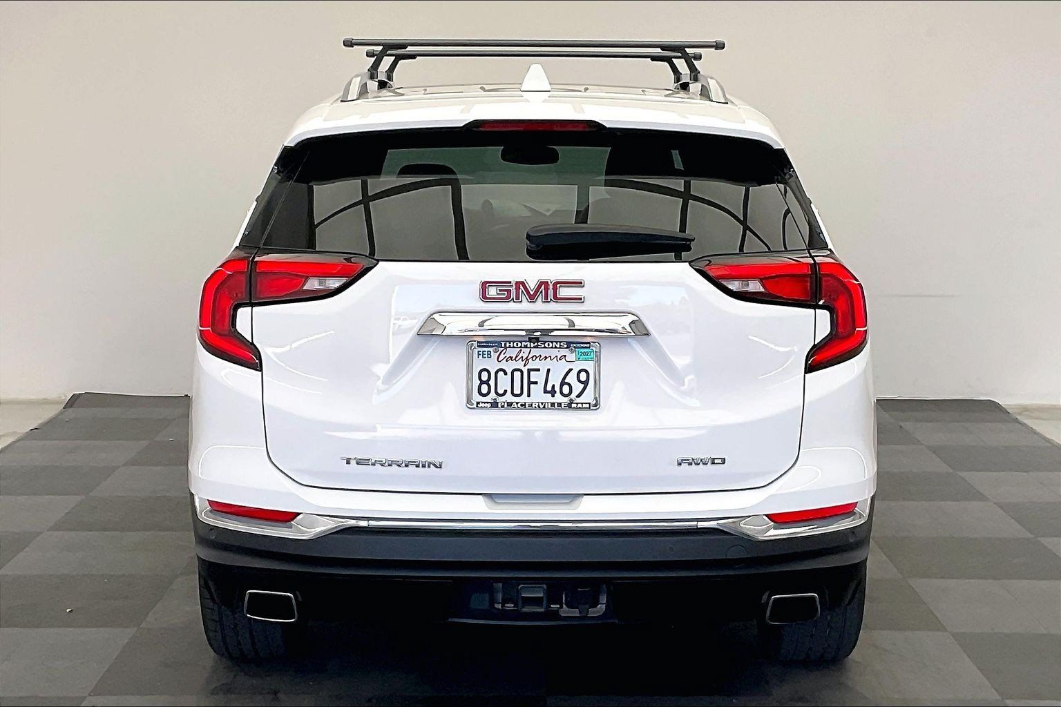 Used 2018 GMC Terrain SLT w/ Preferred Package AWD/4WD image 3