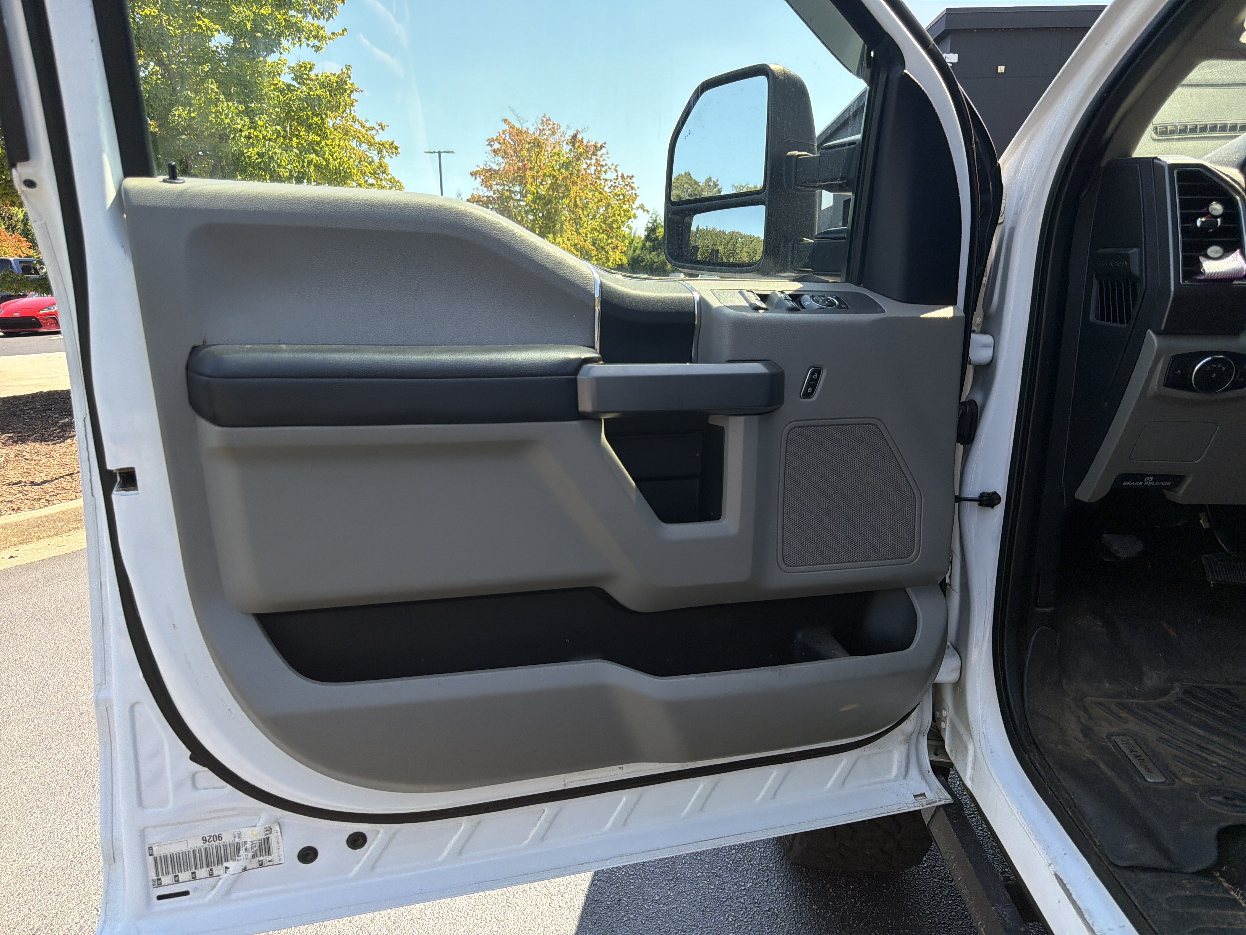 Used 2021 Ford F250 XLT w/ FX4 Off-Road Package AWD/4WD image 15