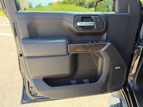 Used 2021 GMC Sierra 1500 Denali w/ Denali Ultimate Package image 11