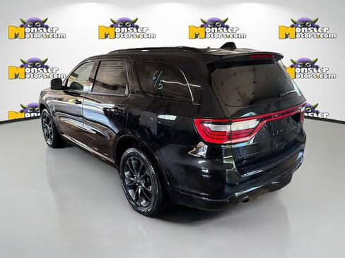Used 2024 Dodge Durango R/T w/ Blacktop Package AWD/4WD image 6