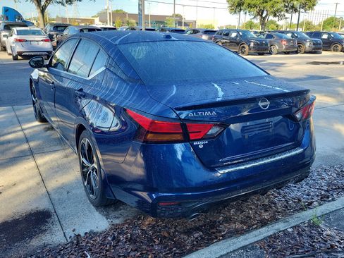Used 2023 Nissan Altima 2.5 SR FWD image 4