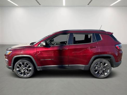 Used 2021 Jeep Compass Latitude image 3
