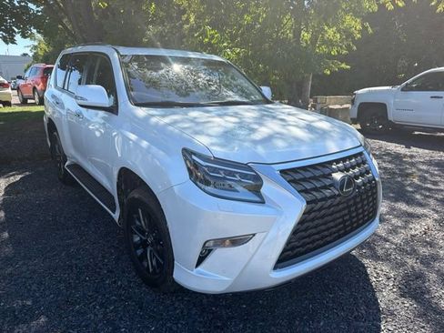Used 2023 Lexus GX 460 Premium w/ Premium Plus Package AWD/4WD image 3