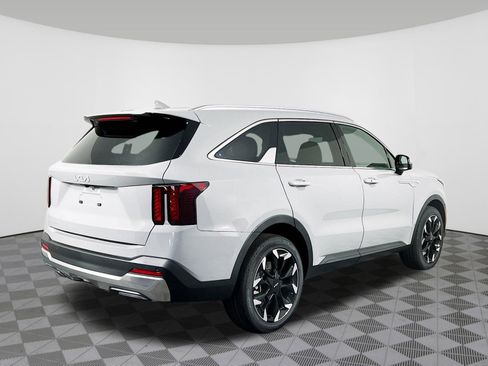 New 2025 Kia Sorento EX image 32