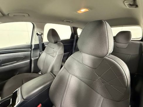 Used 2024 Hyundai Tucson SE image 10