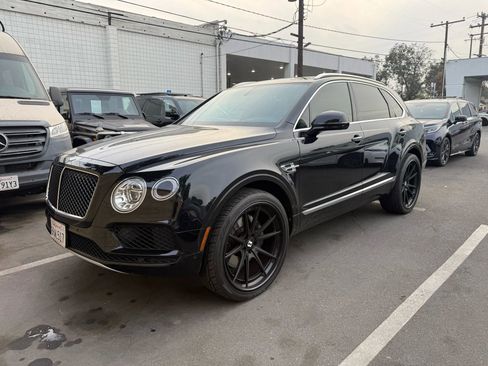 Used 2020 Bentley Bentayga image 1