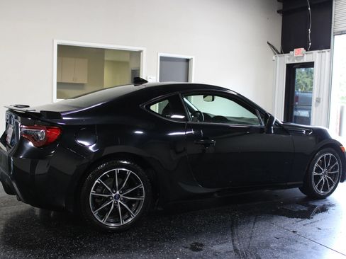 Used 2018 Subaru BRZ Limited RWD image 3