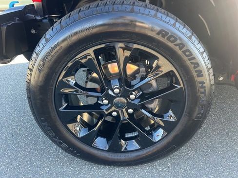 Used 2024 Jeep Wrangler Unlimited Sahara image 10