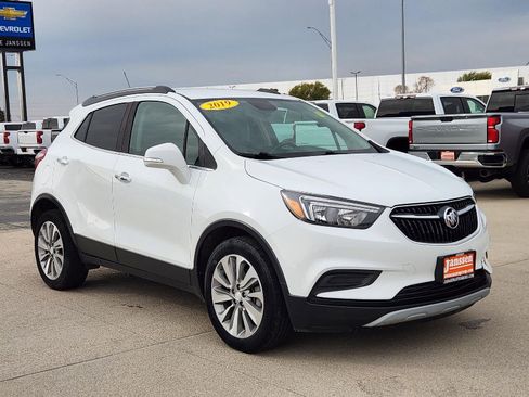 Used 2019 Buick Encore Preferred image 4
